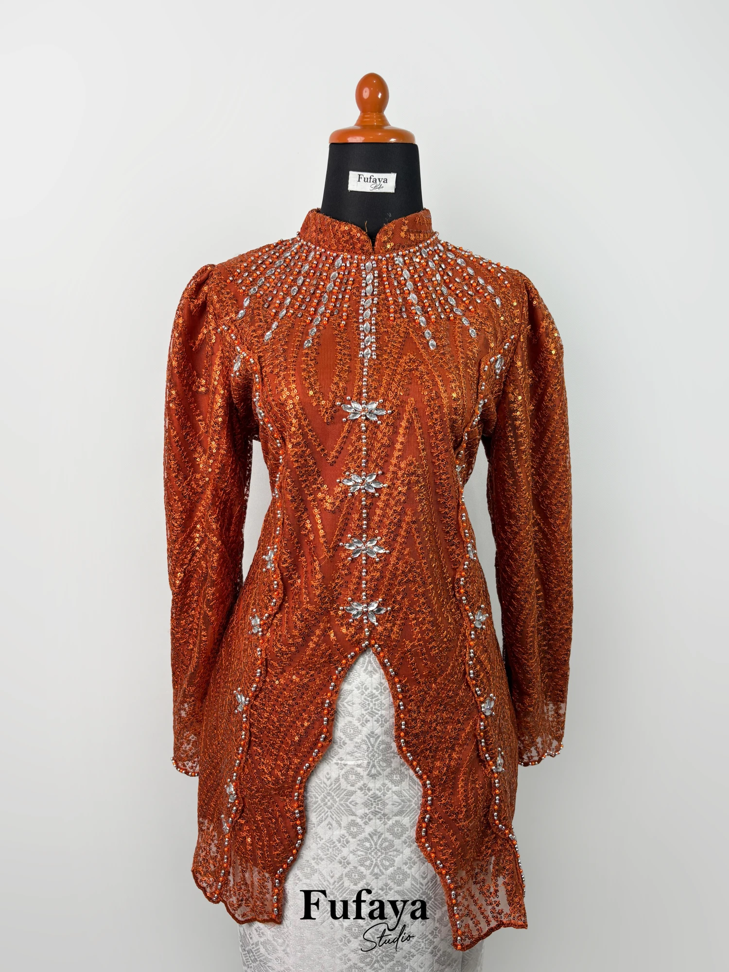 Koleksi sewa kebaya Terracota